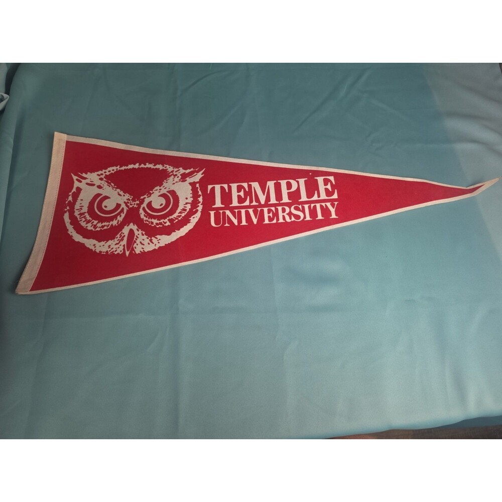 Vtg 198O'S TEMPLE OWLS FOOTBALL FULL SIZE PENNANT